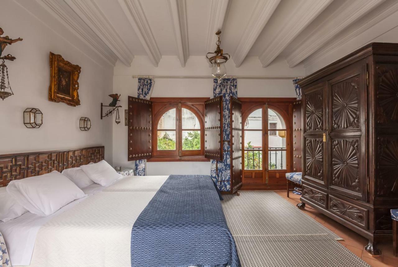 Villa Elvira, Exclusive Pool And Gardens In The Heart Of Sevilla Exteriör bild
