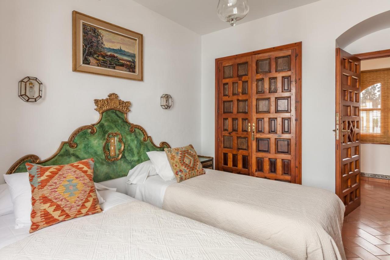 Villa Elvira, Exclusive Pool And Gardens In The Heart Of Sevilla Exteriör bild