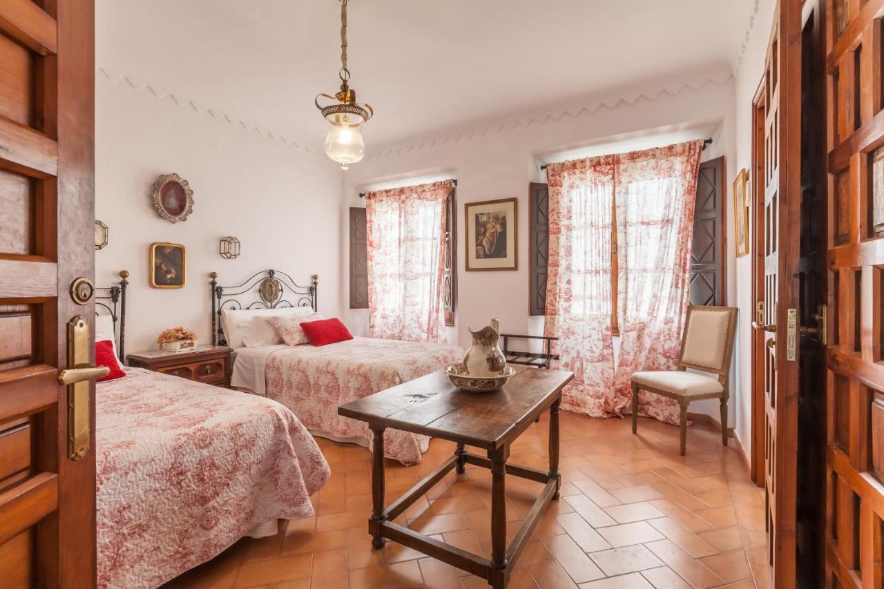 Villa Elvira, Exclusive Pool And Gardens In The Heart Of Sevilla Exteriör bild