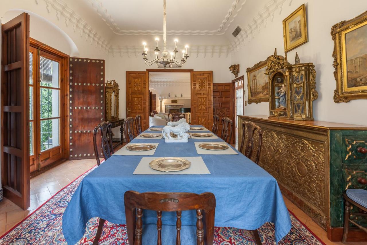 Villa Elvira, Exclusive Pool And Gardens In The Heart Of Sevilla Exteriör bild