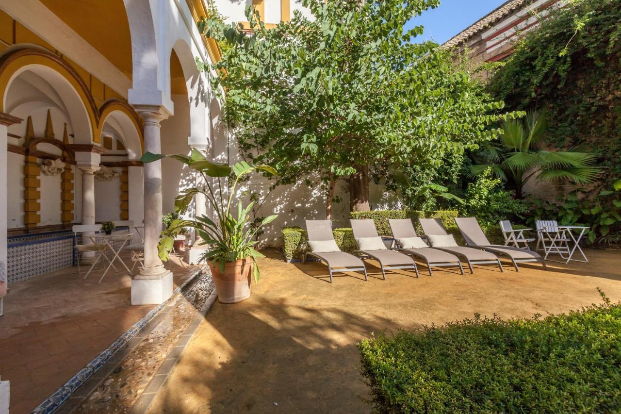 Villa Elvira, Exclusive Pool And Gardens In The Heart Of Sevilla Exteriör bild